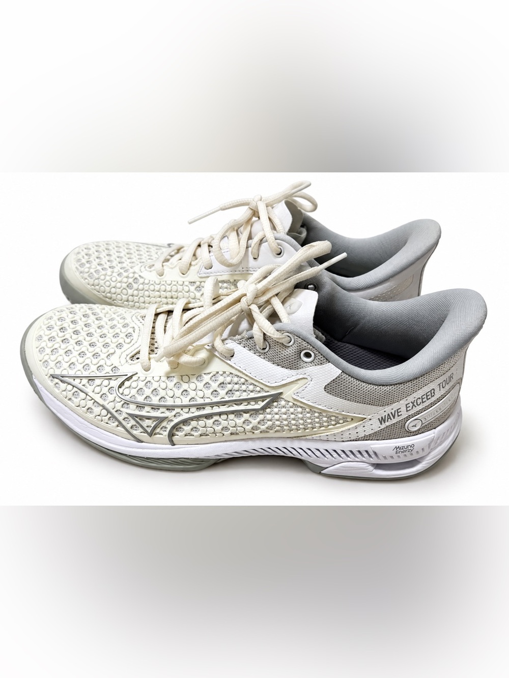 Mizuno Wave Exceed Tour 5 AC Women’s Tennis Shoes White Silver Size 7.5